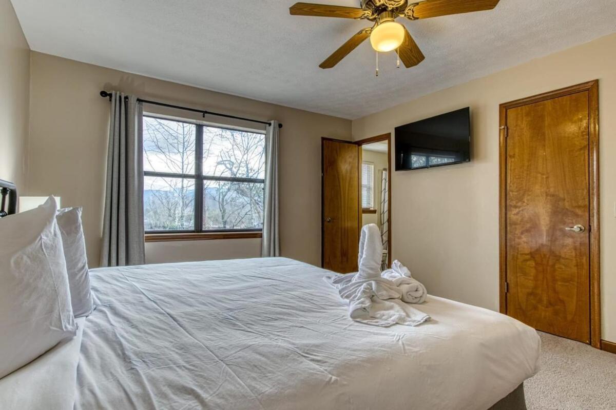 Pinecrest Townhomes-1King-2Queen Unit-Updated Pigeon Forge Zewnętrze zdjęcie
