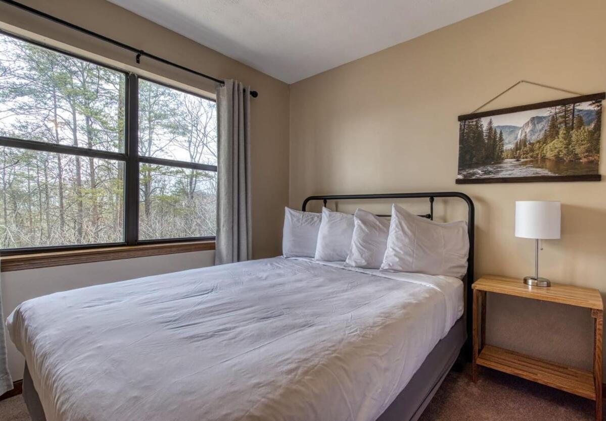 Pinecrest Townhomes-1King-2Queen Unit-Updated Pigeon Forge Zewnętrze zdjęcie