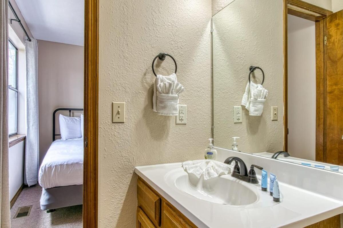 Pinecrest Townhomes-1King-2Queen Unit-Updated Pigeon Forge Zewnętrze zdjęcie